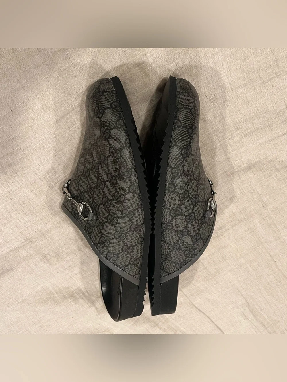 Gucci supreme gg